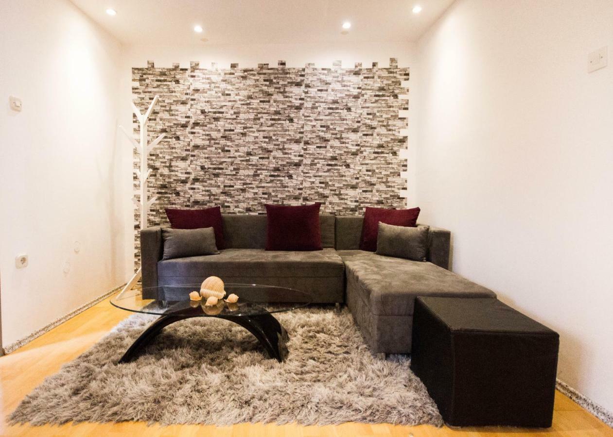 بولا Apartment T & D المظهر الخارجي الصورة